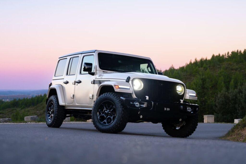 Jeep D10 Dune Dreams