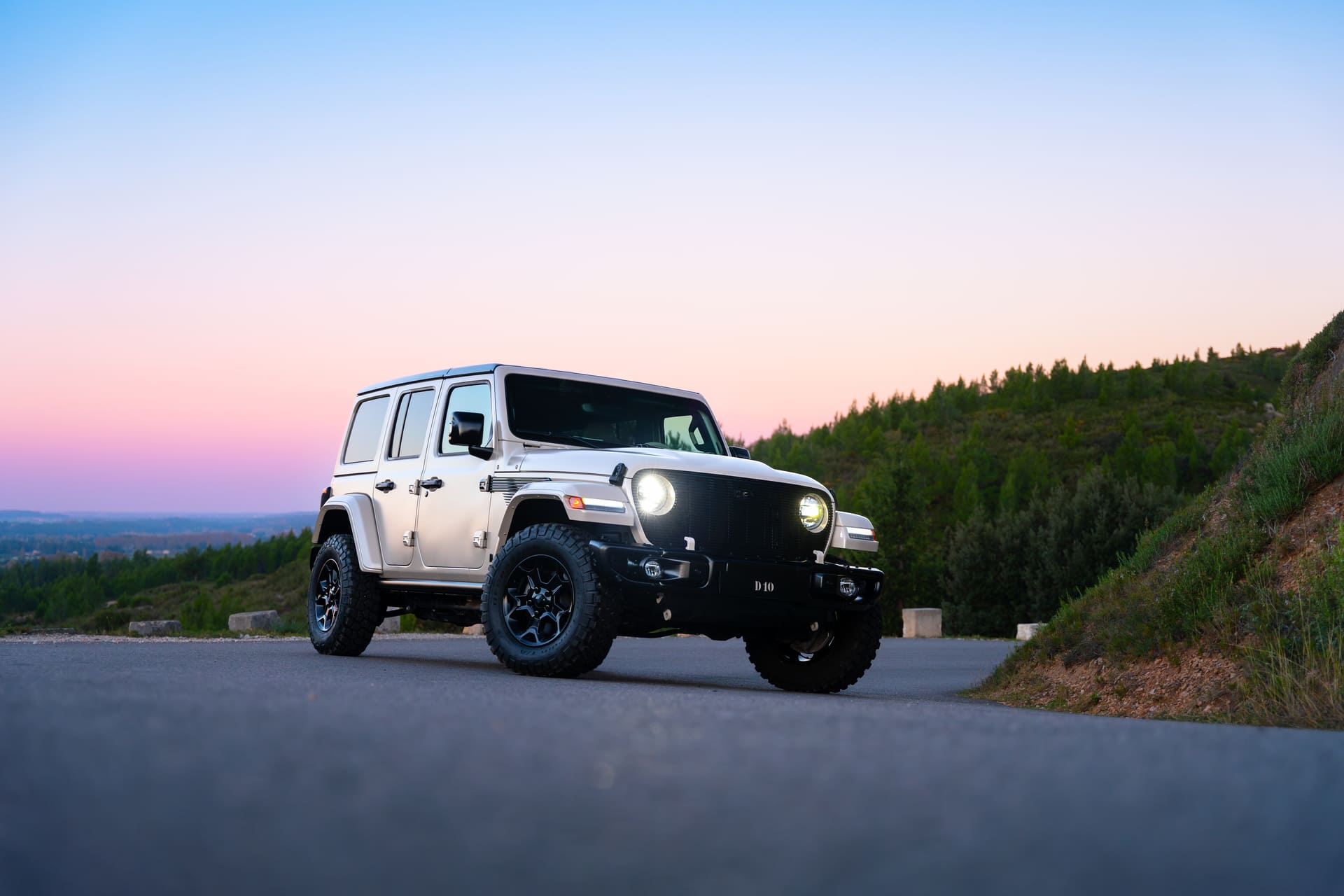 Jeep D10 Dune Dreams